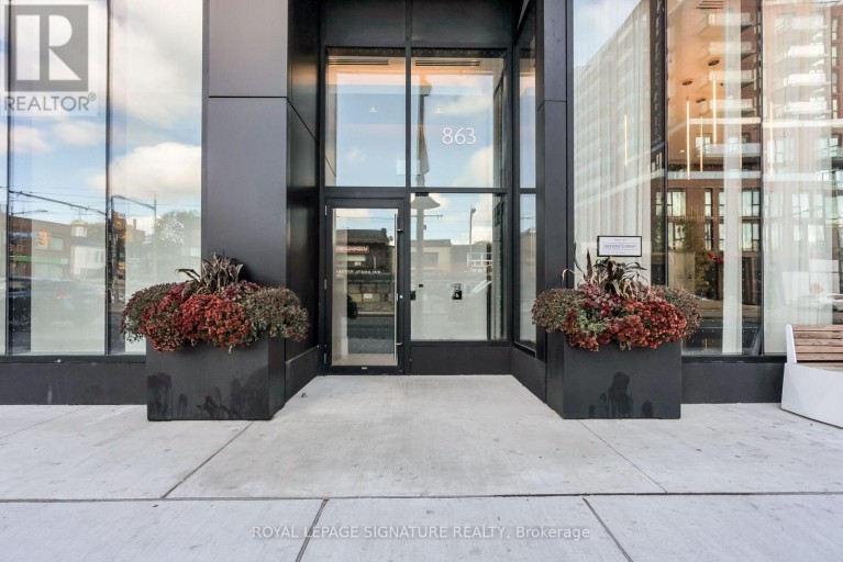 212 - 863 ST. CLAIR AVENUE W, Toronto (Wychwood), Ontario, M6C0B2