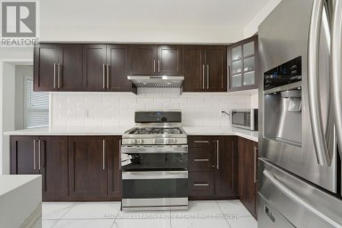 2353 WILDWOOD CRESCENT Pickering (Brock Ridge) Ontario photo 17
