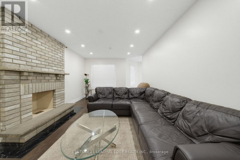 2353 WILDWOOD CRESCENT, Pickering (Brock Ridge), Ontario, L1X2N1