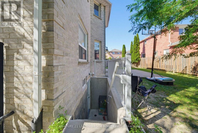 2353 WILDWOOD CRESCENT, Pickering (Brock Ridge), Ontario, L1X2N1