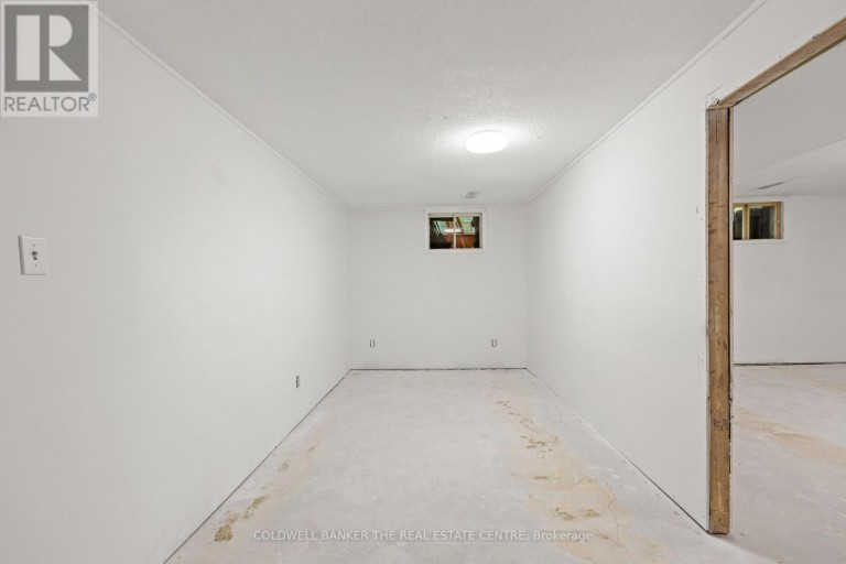 3211 COWAN AVENUE, Innisfil, Ontario, L9S2K2