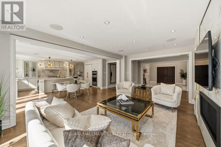 18 ARDMORE CRESCENT, Richmond Hill (Bayview Hill), Ontario, L4B2H7
