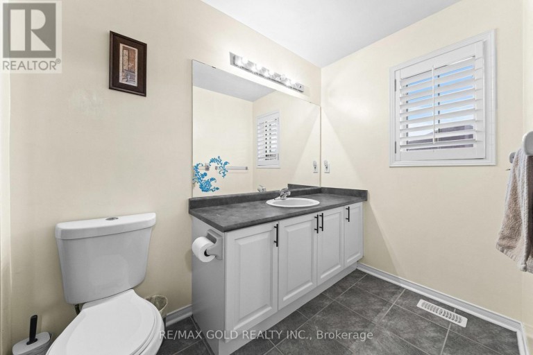 107 CRYSTALVIEW CRESCENT, Brampton (Bram East), Ontario, L6P2S2