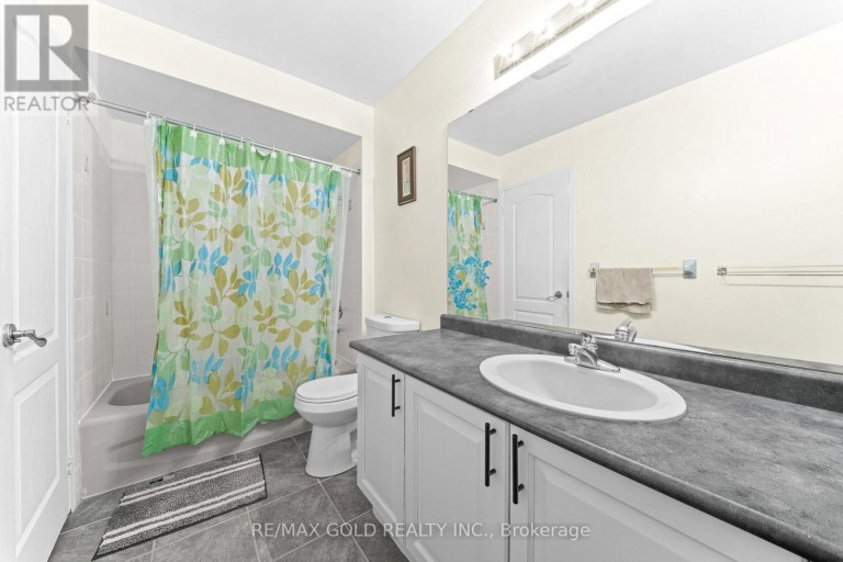107 CRYSTALVIEW CRESCENT, Brampton (Bram East), Ontario, L6P2S2