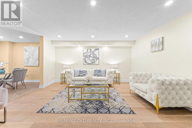 107 CRYSTALVIEW CRESCENT, Brampton (Bram East), Ontario, L6P2S2