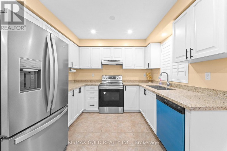 107 CRYSTALVIEW CRESCENT, Brampton (Bram East), Ontario, L6P2S2
