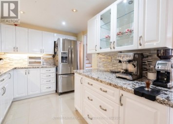1810 - 11 WINCOTT DRIVE Toronto (Kingsview Village-The Westway) Ontario photo 12