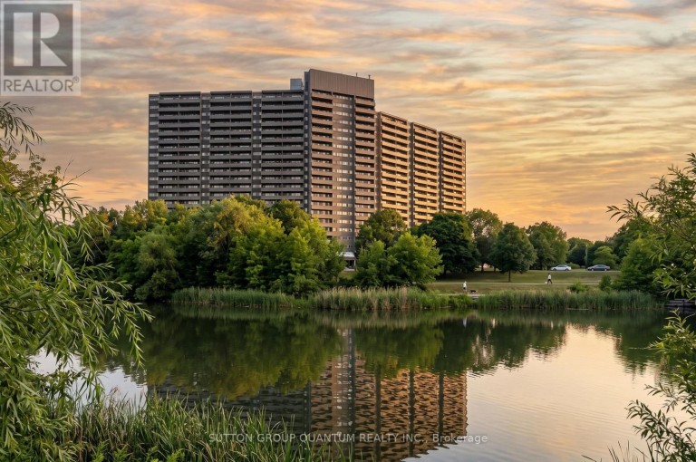 1810 - 11 WINCOTT DRIVE, Toronto (Kingsview Village-The Westway), Ontario, M9R2R9