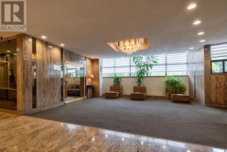 1810 - 11 WINCOTT DRIVE, Toronto (Kingsview Village-The Westway), Ontario, M9R2R9