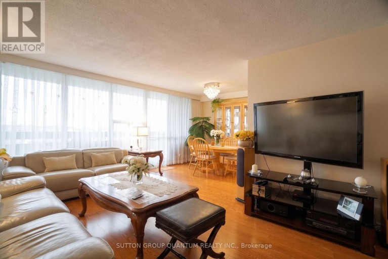 1810 - 11 WINCOTT DRIVE, Toronto (Kingsview Village-The Westway), Ontario, M9R2R9