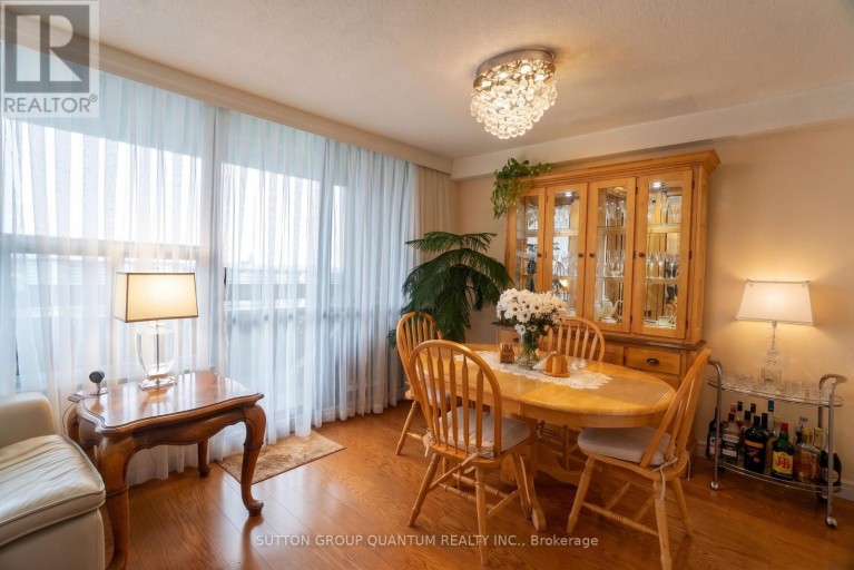 1810 - 11 WINCOTT DRIVE, Toronto (Kingsview Village-The Westway), Ontario, M9R2R9