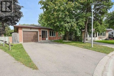 48 CORINTH COURT London East (East A) Ontario photo 2