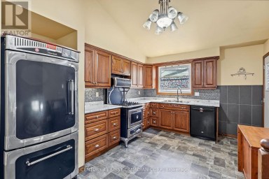 48 CORINTH COURT London East (East A) Ontario photo 8