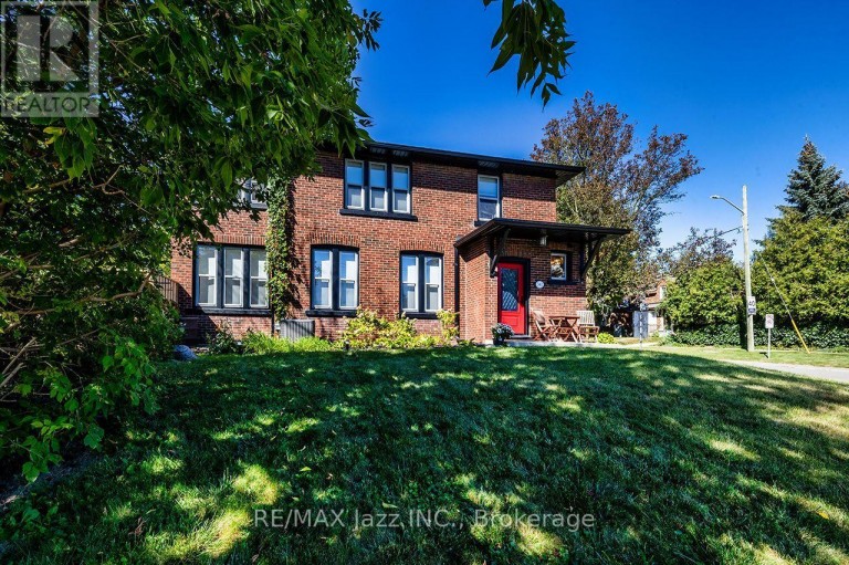 142 ADELAIDE AVENUE W, Oshawa (O'Neill), Ontario, L1G1Y8