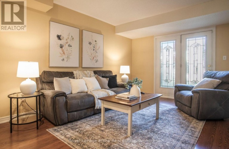 217 CORNISH DRIVE, Clarington (Courtice), Ontario, L1E3H4