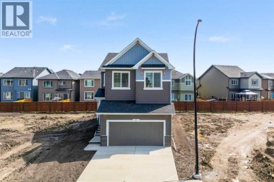 37 Sora Gardens SE Calgary Alberta photo 3