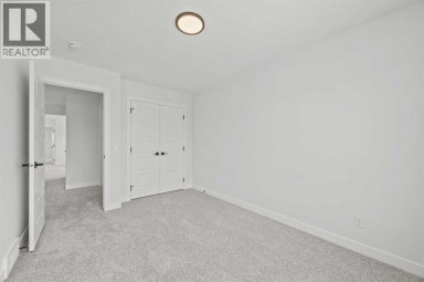 37 Sora Gardens SE Calgary Alberta photo 31