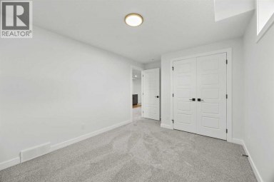 37 Sora Gardens SE Calgary Alberta photo 39