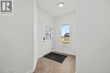 37 Sora Gardens SE Calgary Alberta photo 4