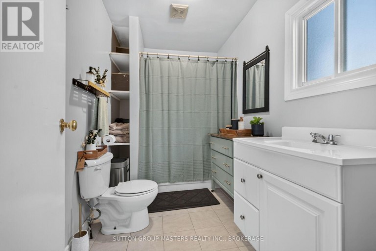 22 QUINTE AVENUE, Loyalist (Amherstview), Ontario, K7N1E5