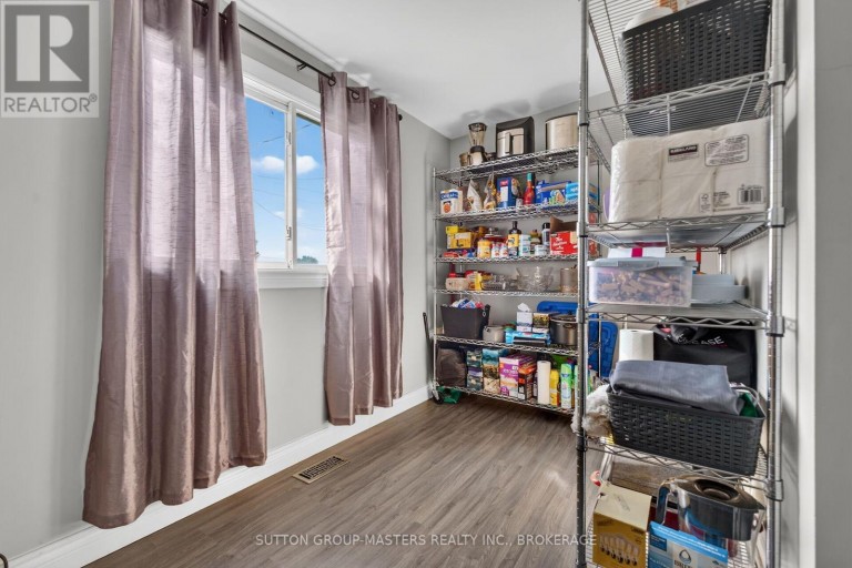 22 QUINTE AVENUE, Loyalist (Amherstview), Ontario, K7N1E5