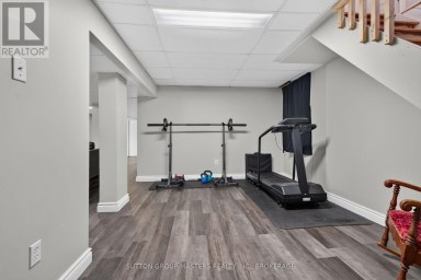 22 QUINTE AVENUE Loyalist (Amherstview) Ontario photo 25