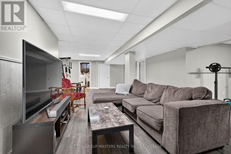 22 QUINTE AVENUE, Loyalist (Amherstview), Ontario, K7N1E5