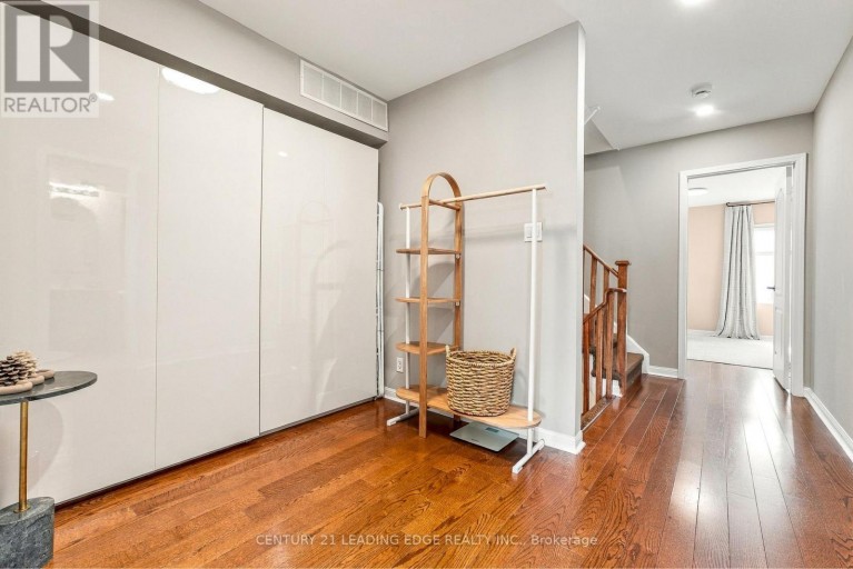 TH5 - 98 CARR STREET, Toronto (Kensington-Chinatown), Ontario, M5T1B7