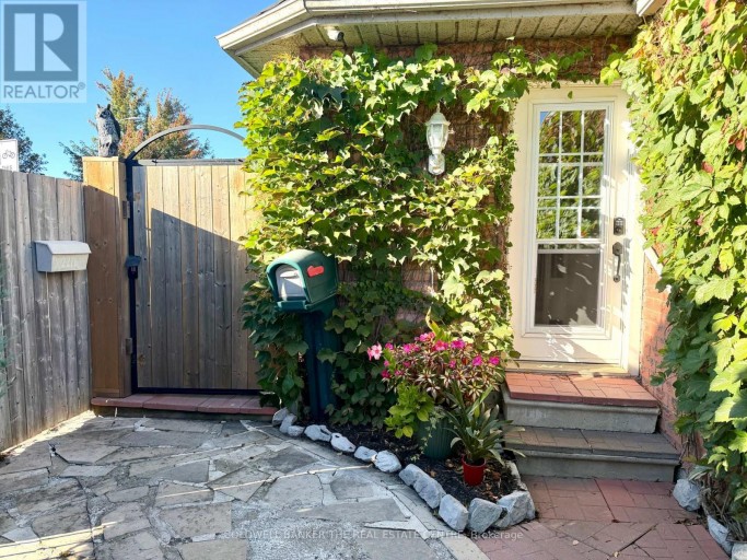 227 HICKLING TRAIL, Barrie (Grove East), Ontario, L4M5W6