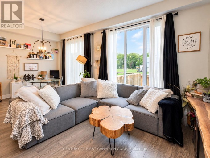 77 - 601 LIONS PARK DRIVE, Strathroy-Caradoc (Mount Brydges), Ontario, N0L1W0
