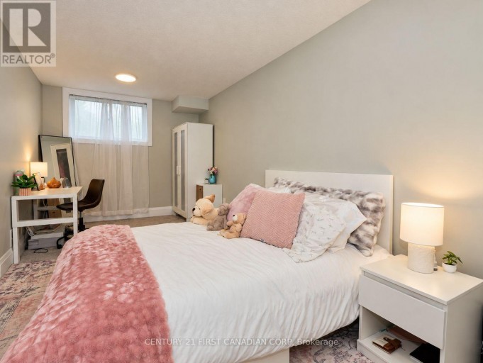 77 - 601 LIONS PARK DRIVE, Strathroy-Caradoc (Mount Brydges), Ontario, N0L1W0