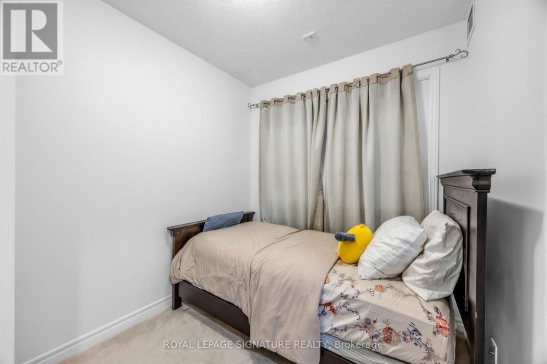 322 - 60 FAIRFAX CRESCENT, Toronto (Clairlea-Birchmount), Ontario, M1L0E1