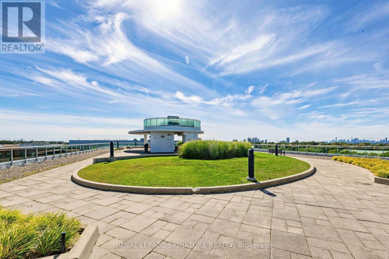 322 - 60 FAIRFAX CRESCENT, Toronto (Clairlea-Birchmount), Ontario, M1L0E1