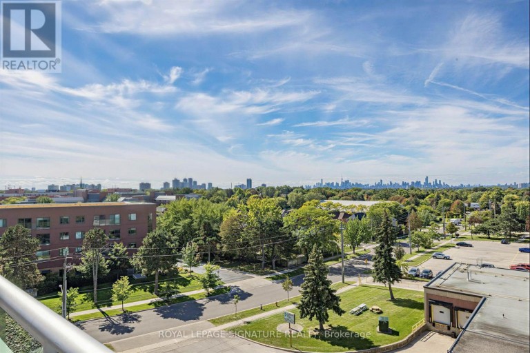 322 - 60 FAIRFAX CRESCENT, Toronto (Clairlea-Birchmount), Ontario, M1L0E1