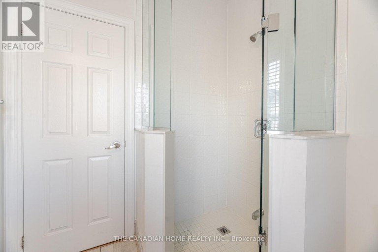 241 DANZATORE PATH, Oshawa (Windfields), Ontario, L1L0P9