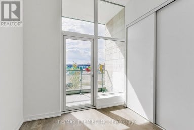 TH17 - 7 BUTTERMILL AVENUE Vaughan (Vaughan Corporate Centre) Ontario photo 10
