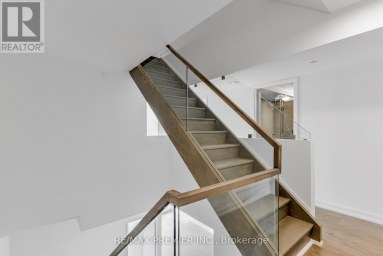 TH17 - 7 BUTTERMILL AVENUE Vaughan (Vaughan Corporate Centre) Ontario photo 15