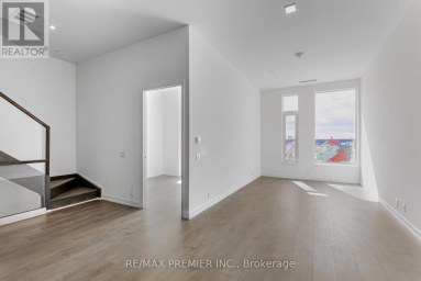 TH17 - 7 BUTTERMILL AVENUE Vaughan (Vaughan Corporate Centre) Ontario photo 8