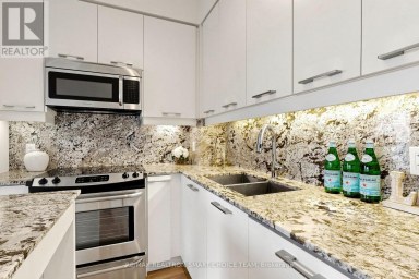 349 - 9471 YONGE STREET Richmond Hill (Observatory) Ontario photo 15