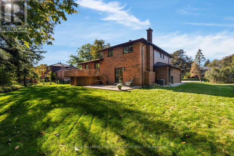 17 HOLLOWAY LANE, Springwater (Midhurst), Ontario, L9X0M7