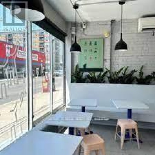 679 LANSDOWNE AVENUE, Toronto (Dovercourt-Wallace Emerson-Junction), Ontario, M6H3Y9