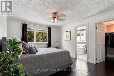1116 COUNTY RD 8 Prince Edward County (Picton) Ontario photo 20