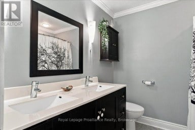 1116 COUNTY RD 8 Prince Edward County (Picton) Ontario photo 26