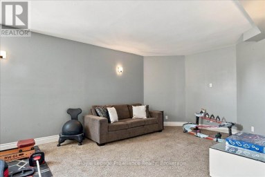 1116 COUNTY RD 8 Prince Edward County (Picton) Ontario photo 30