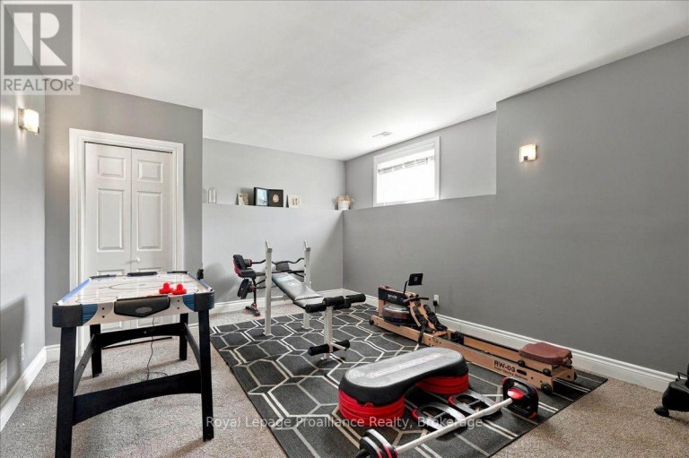 1116 COUNTY RD 8, Prince Edward County (Picton), Ontario, K0K2T0