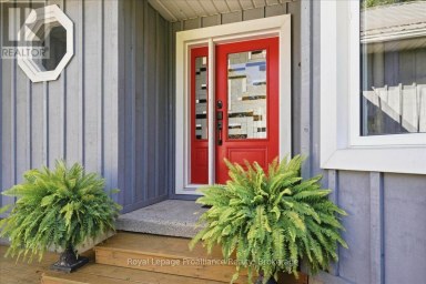 1116 COUNTY RD 8 Prince Edward County (Picton) Ontario photo 4