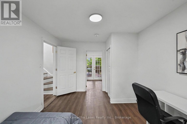 811 MORPHET AVENUE, Peterborough (Otonabee Ward 1), Ontario, K9J2X7