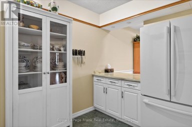 502 - 1818 CHERRYHILL ROAD Peterborough (Monaghan Ward 2) Ontario photo 17