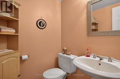 502 - 1818 CHERRYHILL ROAD Peterborough (Monaghan Ward 2) Ontario photo 36
