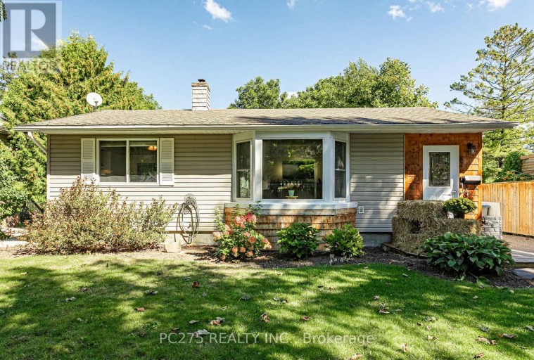 82 CENTRE STREET, Huron East (Seaforth), Ontario, N0K1W0